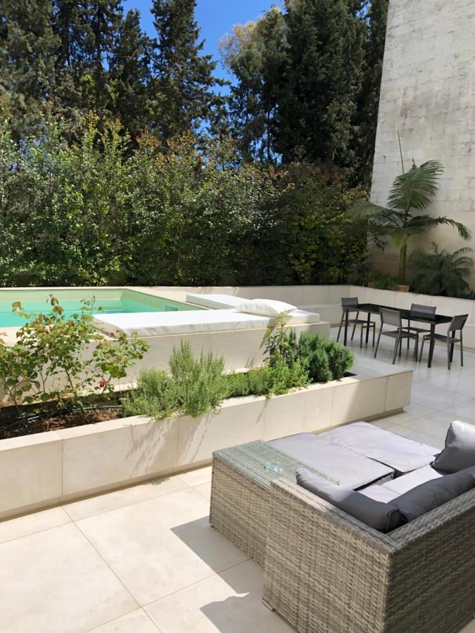 شقة Carlo V - Con Piscina E Giardino Privati ليتشي المظهر الخارجي الصورة